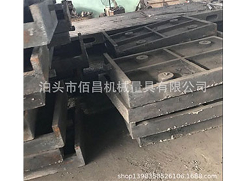 High temperature cast iron flooring